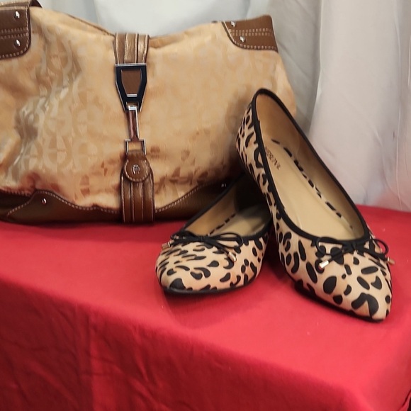 New Pointed Toe Animal Print Flat, Merona, Size 9.5 - Picture 1 of 4